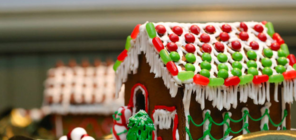 Promotion for Holiday Gingerbread House Workshops